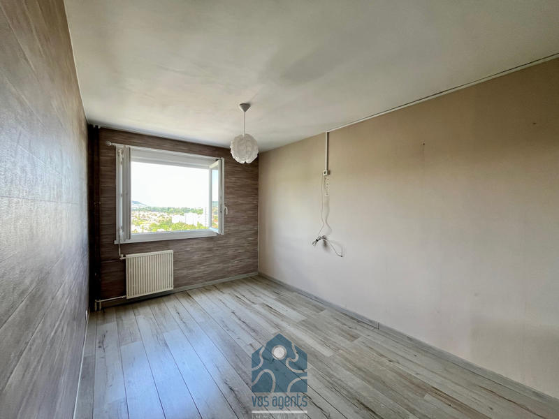 Appartement - 92 m² - 4 pièces