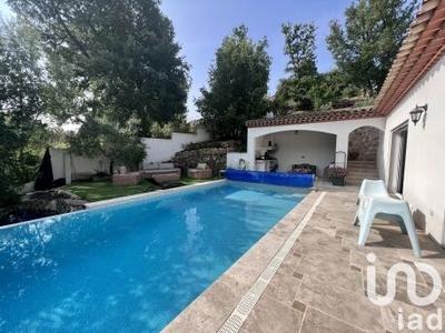 Maison - 240 m² - 7 pièces