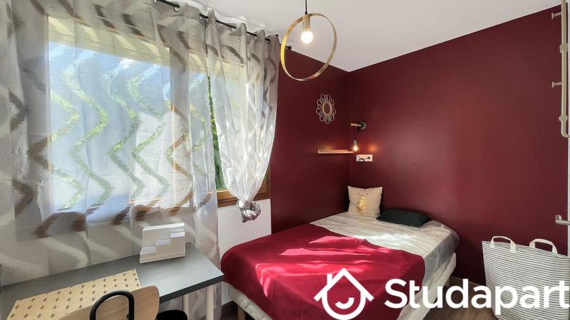 Chambre - 14 m² - 1 pièce