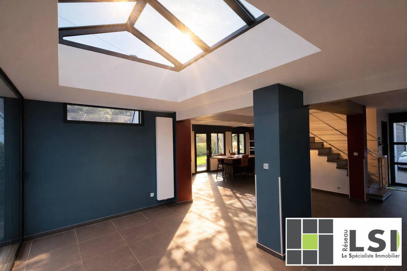 Maison contemporaine - 165 m² - 10 pièces