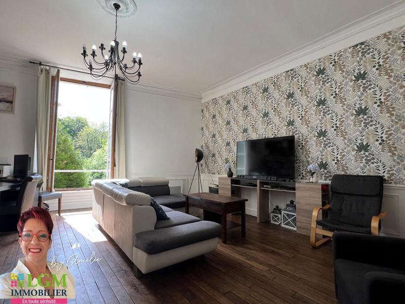 Maison - 230 m² - 6 pièces