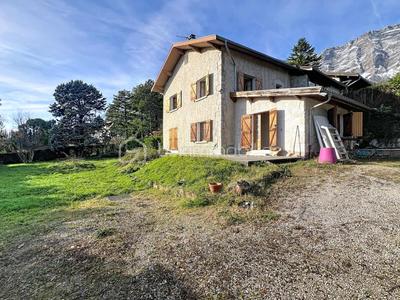 Maison de village - 126 m² - 4 pièces