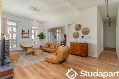 Chambre - 13 m² - 1 pièce