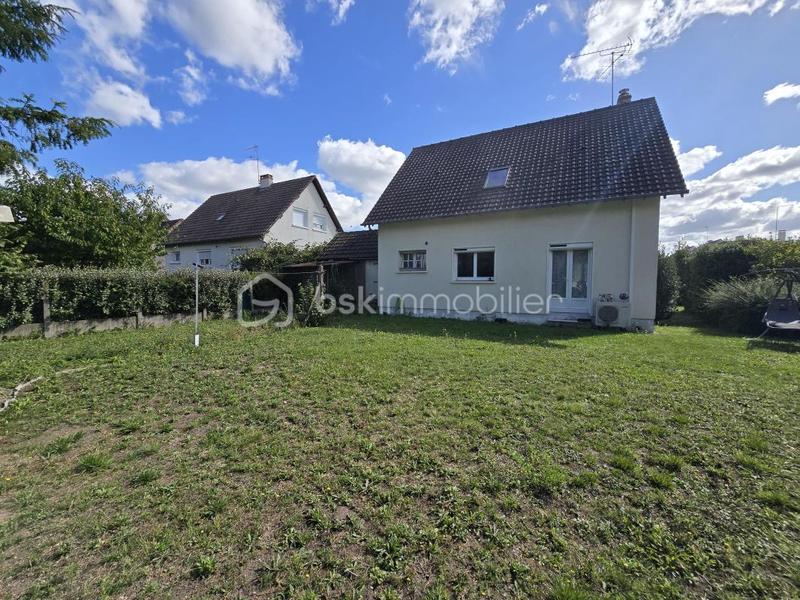 Maison - 90 m² - 4 pièces