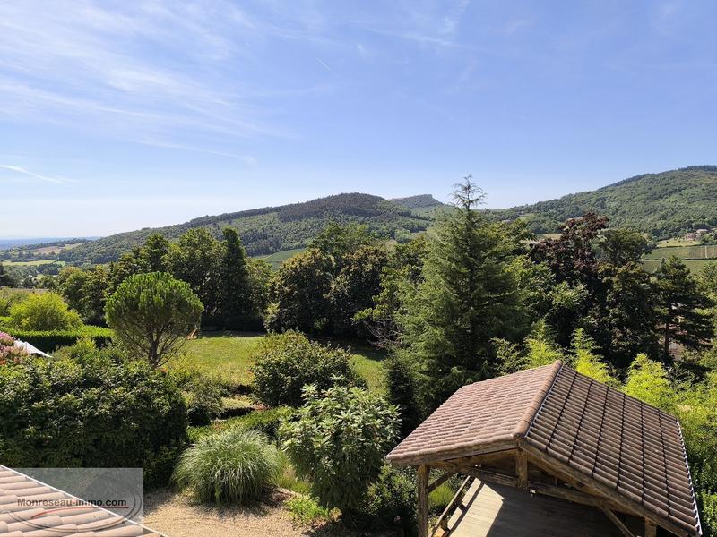 Maison - 157 m² - 8 pièces