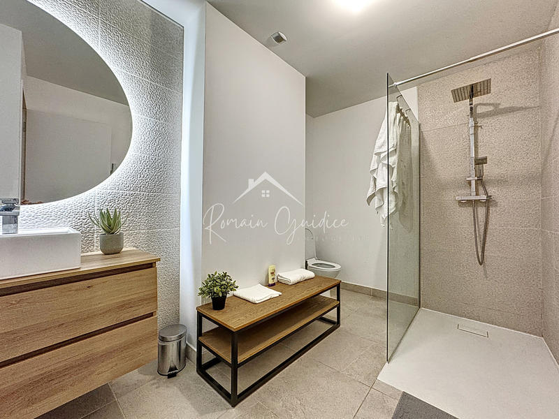 Appartement - 108 m² - 4 pièces