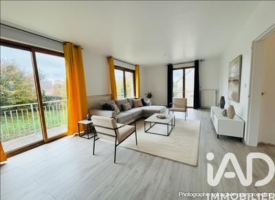 Maison - 162 m² - 8 pièces