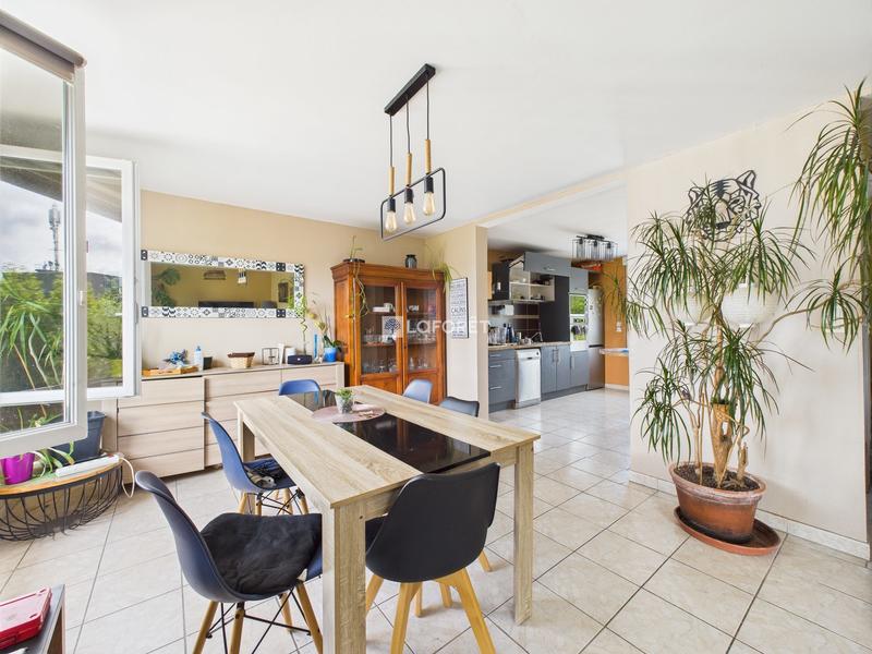 Maison traditionnelle - 115 m² - 6 pièces