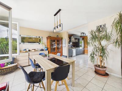 Maison traditionnelle - 115 m² - 6 pièces