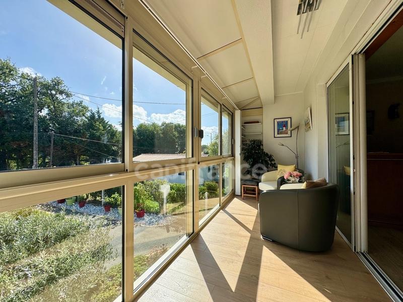 Maison - 180 m² - 6 pièces