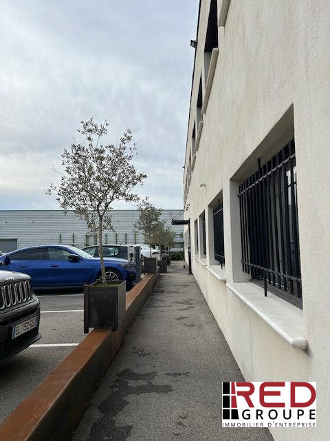 Bureau - 124 m² - 7 pièces