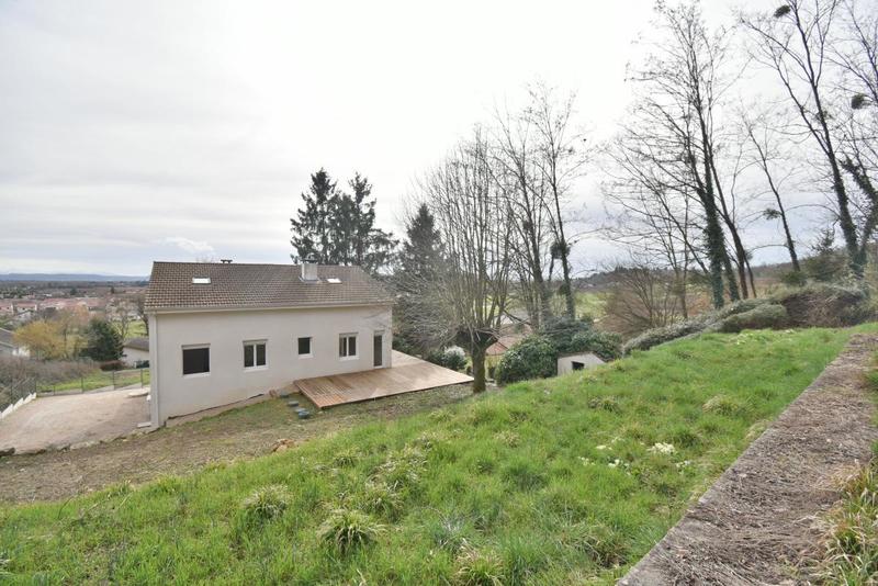 Maison - 168 m² - 7 pièces