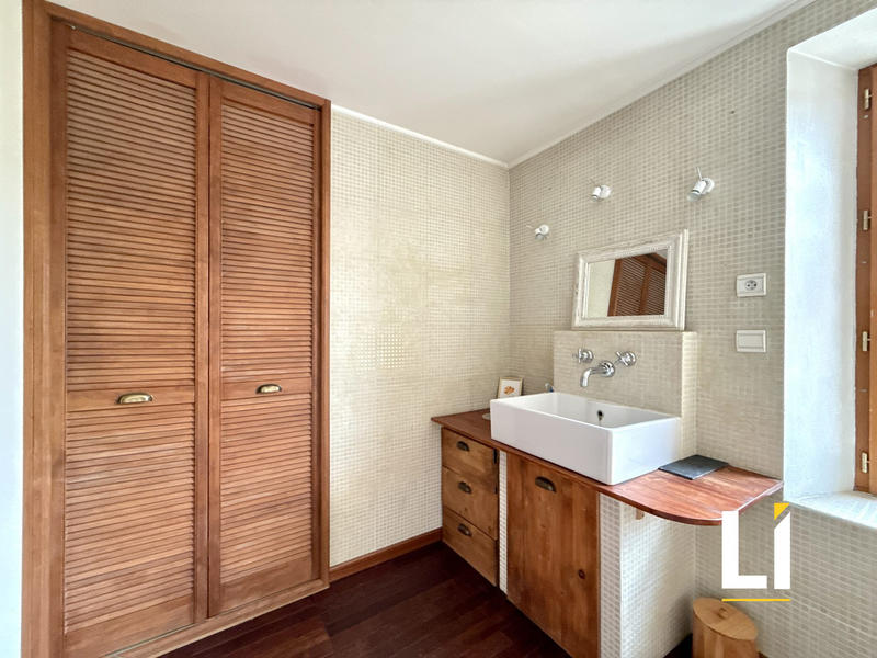 Appartement - 161 m² - 5 pièces