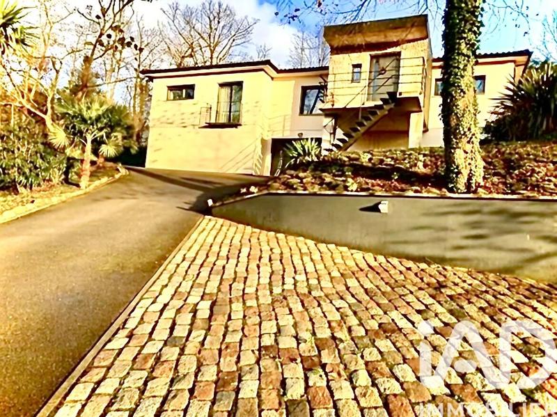 Maison - 150 m² - 5 pièces