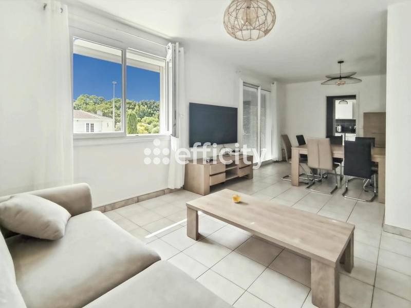 Maison - 122 m² - 6 pièces