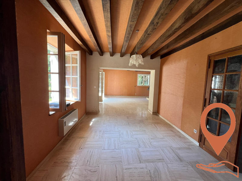 Maison ancienne - 221 m² - 6 pièces