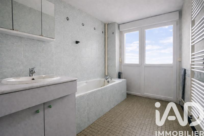 Appartement - 94 m² - 4 pièces