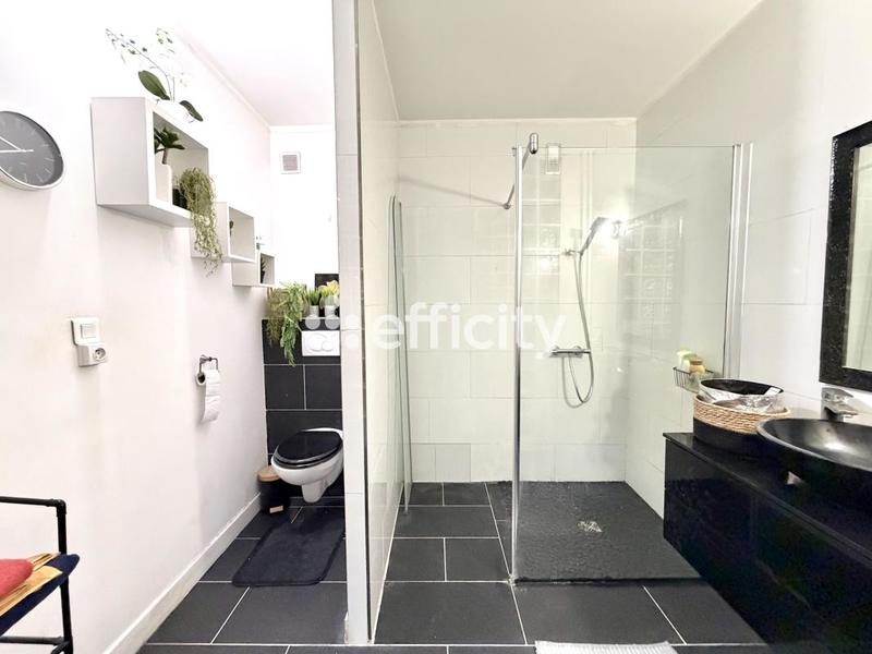 Appartement - 92 m² - 4 pièces