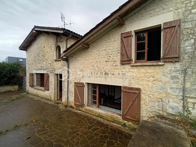 Corps de ferme - 379 m² - 14 pièces