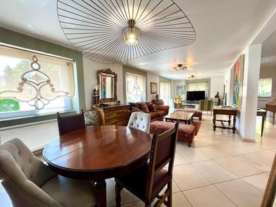 Maison - 272 m² - 7 pièces