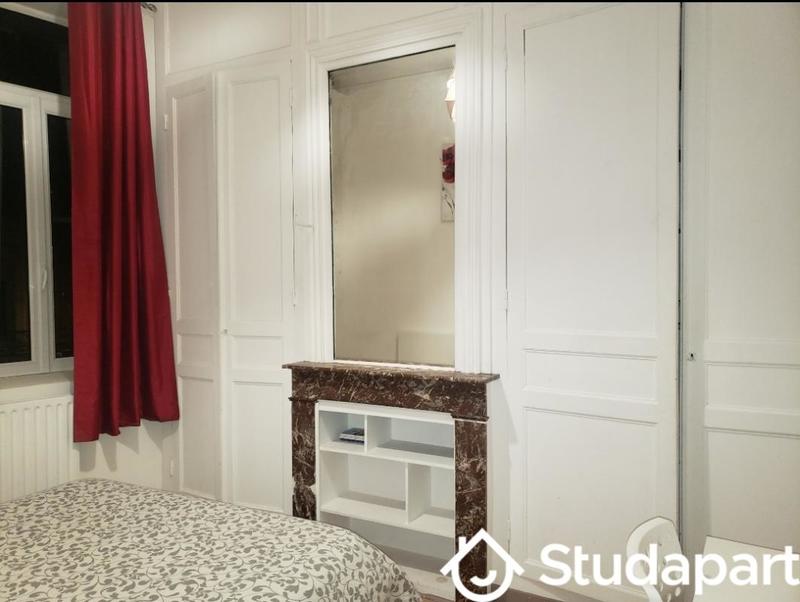 Chambre - 14 m² - 1 pièce