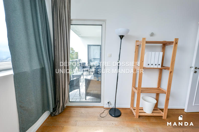 Chambre - 15 m² - 5 pièces