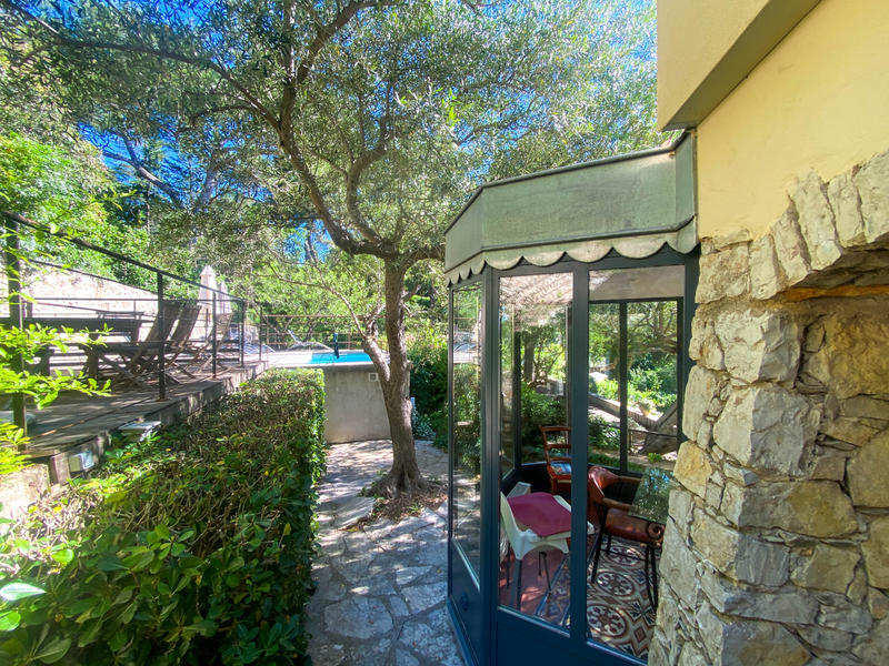 Maison - 190 m² - 8 pièces