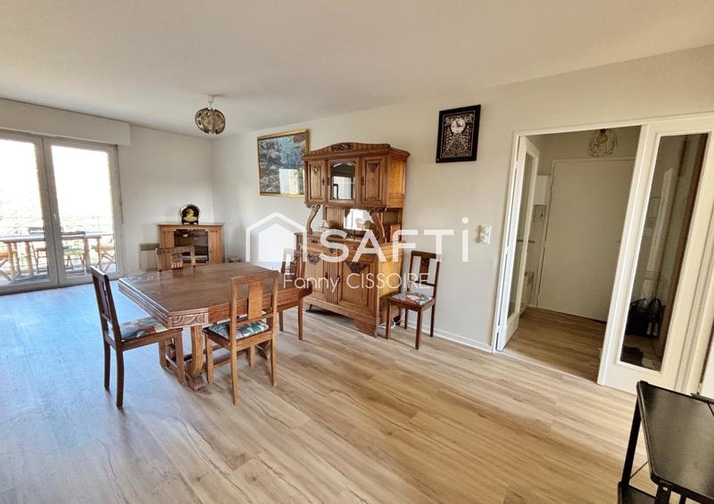 Appartement - 117 m² - 6 pièces