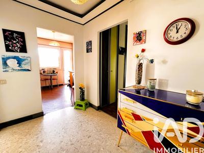 Appartement - 90 m² - 4 pièces