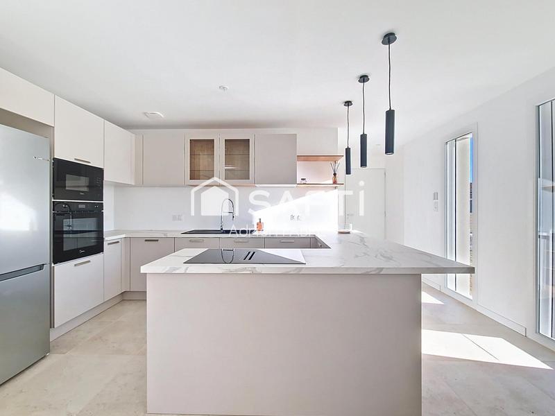 Maison - 92 m² - 4 pièces