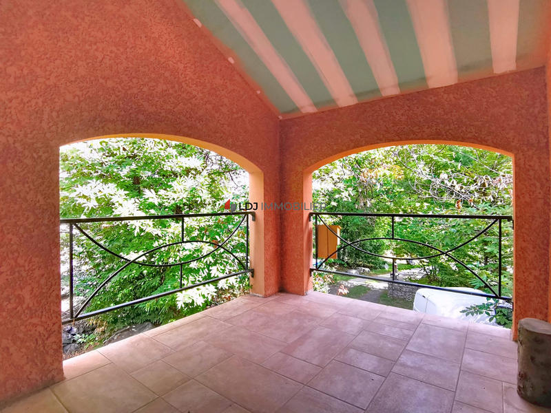 Villa - 183 m² - 4 pièces