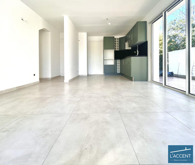 Maison - 191 m² - 6 pièces