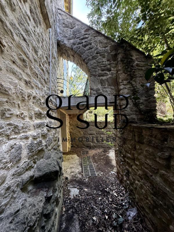 Maison de village - 250 m² - 7 pièces