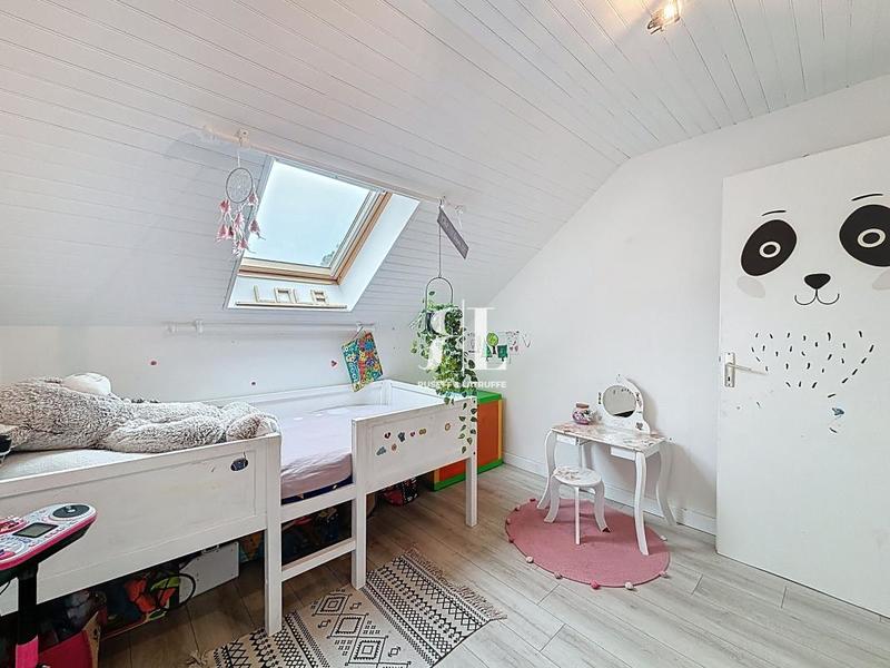 Maison - 104 m² - 5 pièces