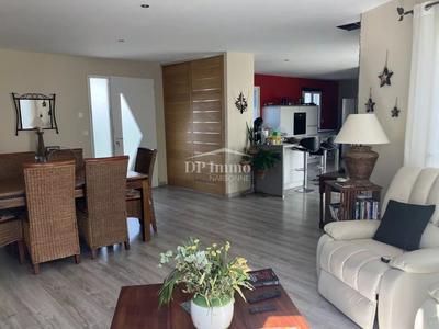 Villa - 140 m² - 5 pièces