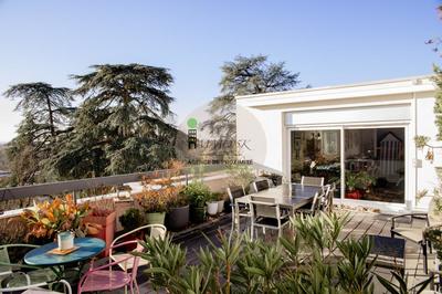 Appartement - 105 m² - 5 pièces