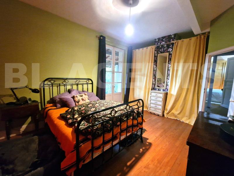 Maison - 145 m² - 5 pièces