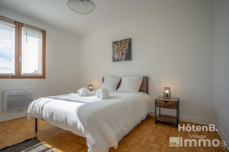 Appartement - 140 m² - 6 pièces