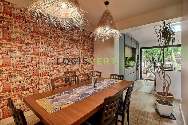 Appartement - 141 m² - 7 pièces