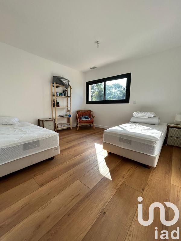 Maison de maîtres - 203 m² - 10 pièces