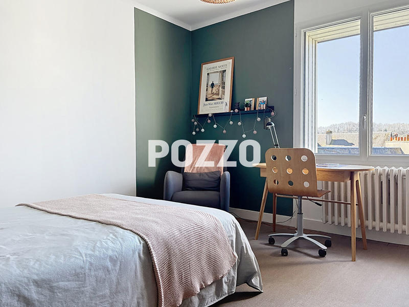 Maison - 150 m² - 8 pièces