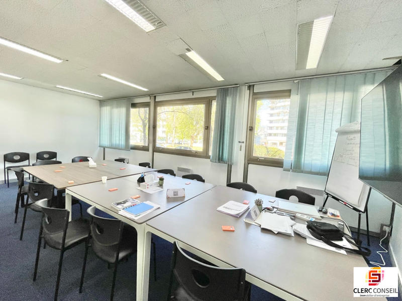Bureau - 104 m²