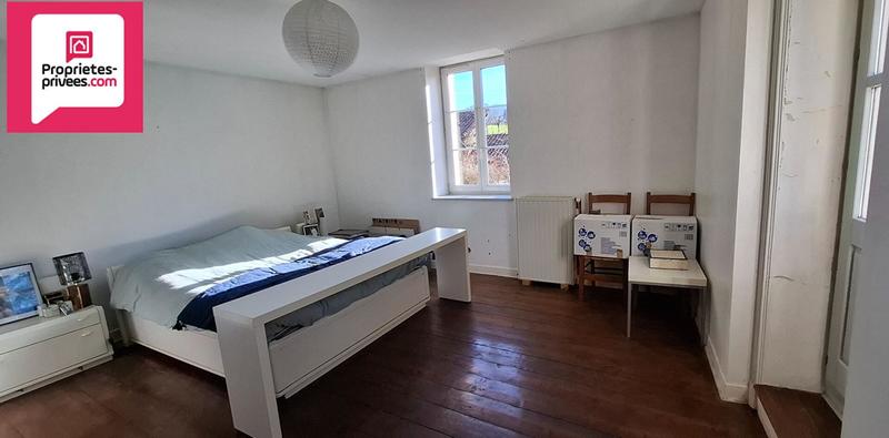 Moulin - 188 m² - 6 pièces