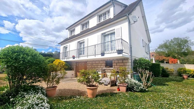 Maison - 130 m² - 6 pièces