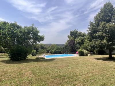 Maison traditionnelle - 107 m² - 4 pièces