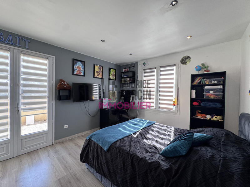 Maison - 192 m² - 8 pièces