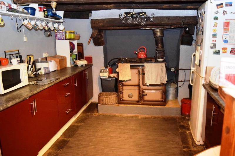 Maison - 240 m² - 8 pièces