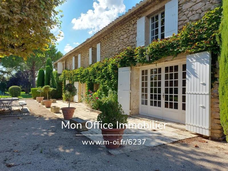 Maison - 434 m² - 13 pièces