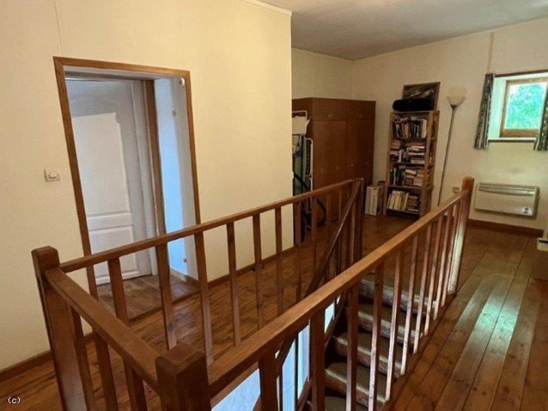 Maison ancienne - 254 m² - 10 pièces