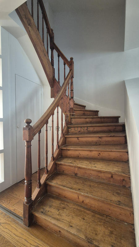 Maison - 180 m² - 6 pièces